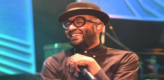 In his video, he also requested all the airlines and ground staff to handle musicians' instruments with care. In his video, he also requested all the airlines and ground staff to handle musicians' instruments with care.