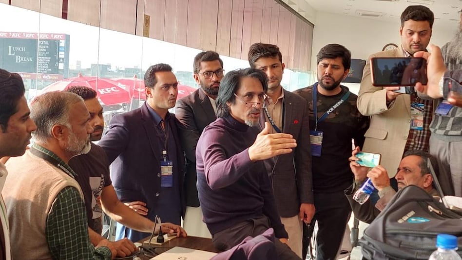 Pakistan may pull out if Asia Cup 2023 if hosting rights are withdrawn: PCB's Ramiz Raja Pakistan may pull out if Asia Cup 2023 if hosting rights are withdrawn: PCB's Ramiz Raja