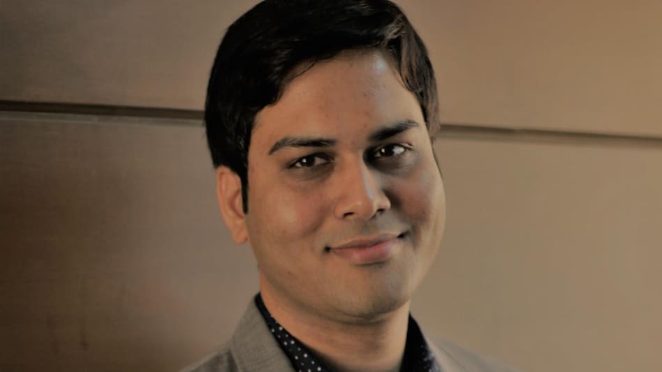 Lendingkart was launched in 2014 by Lunia and Mukul Sachin. Lendingkart was launched in 2014 by Lunia and Mukul Sachin.