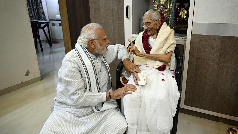 PM Modi's mother passes away PM Modi's mother passes away