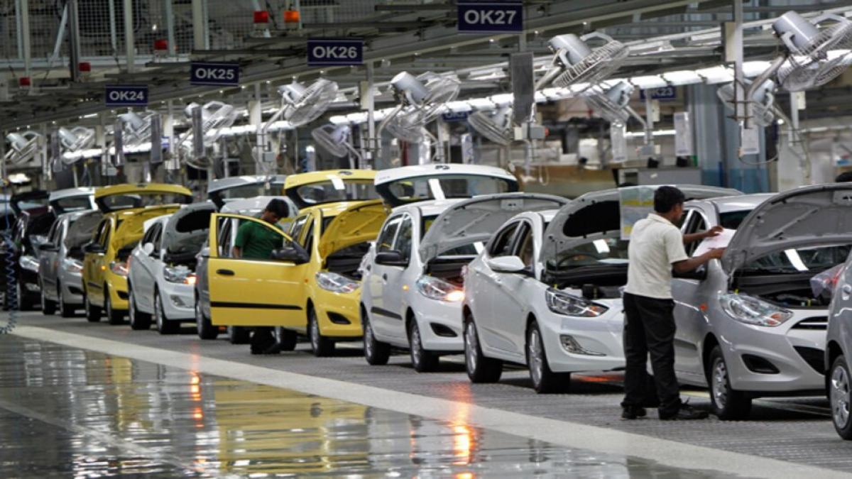 Maruti Suzuki, Ashok Leyland, M&M, TVS Motor: Auto stocks that analysts picked ahead of Dec sales data