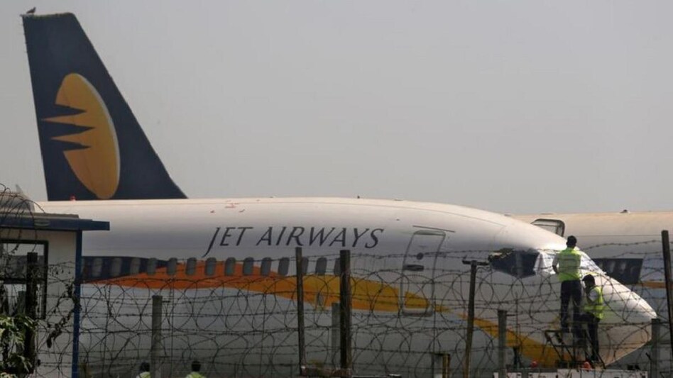 Amid uncertainty, many standby pilots and cabin crew of Jet Airways have quit and joined other airlines, says report Amid uncertainty, many standby pilots and cabin crew of Jet Airways have quit and joined other airlines, says report