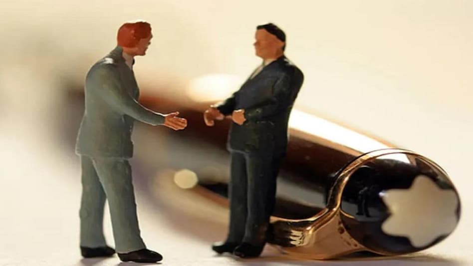 JPMorgan is among the largest investment banks that will earn more from M&A in India than in China this year for the first time JPMorgan is among the largest investment banks that will earn more from M&A in India than in China this year for the first time