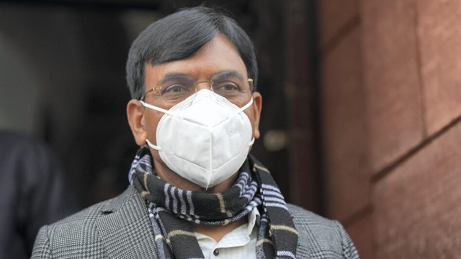 India will start randomly testing 2% of international passengers arriving at its airports for Covid, Mansukh Mandaviya told the parliament on Thursday India will start randomly testing 2% of international passengers arriving at its airports for Covid, Mansukh Mandaviya told the parliament on Thursday