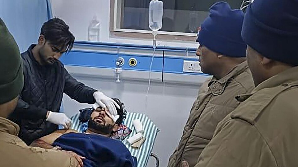 Cricketer Rishabh Pant receives treatment at a hospital after his car met with an accident, in Roorkee Cricketer Rishabh Pant receives treatment at a hospital after his car met with an accident, in Roorkee