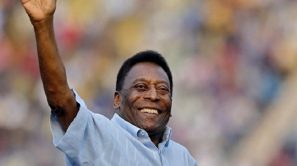 Legendary Brazilian soccer player Pele waves to the spectators before the start of the under-17 boys' final soccer match of the Subroto Cup tournament at Ambedkar stadium in New Delhi (File photo: Reuters) Legendary Brazilian soccer player Pele waves to the spectators before the start of the under-17 boys' final soccer match of the Subroto Cup tournament at Ambedkar stadium in New Delhi (File photo: Reuters)
