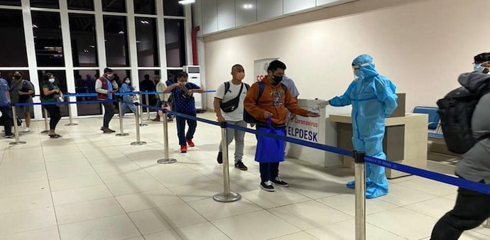 Today, Union Minister Mansukh Mandaviya said the random Covid testing has started at various airports across the country in the wake of rising cases globally. (Representational image) Today, Union Minister Mansukh Mandaviya said the random Covid testing has started at various airports across the country in the wake of rising cases globally. (Representational image)