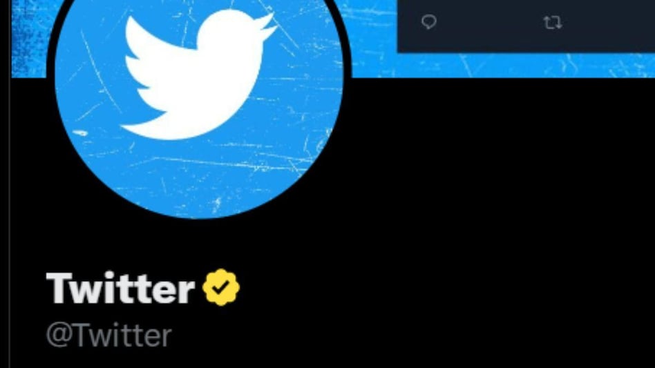 Twitter Gold checkmarks are now rolling out to eligible users Twitter Gold checkmarks are now rolling out to eligible users