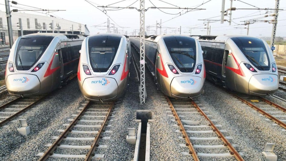 Currently, various types of static and dynamic tests are underway for these four trainsets. (Image source: Twitter) Currently, various types of static and dynamic tests are underway for these four trainsets. (Image source: Twitter)