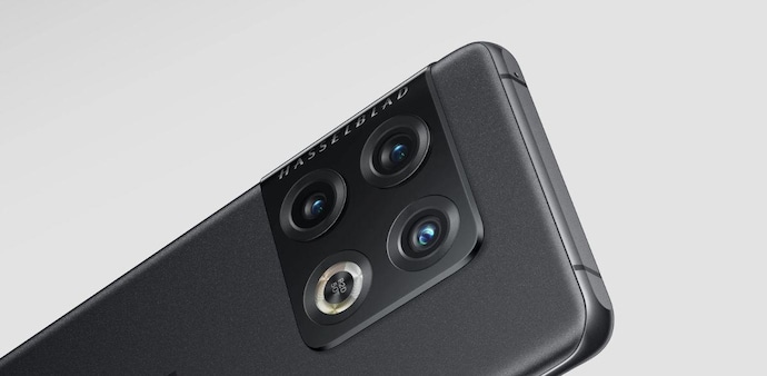 OnePlus 10 Pro with Hasselblad branding OnePlus 10 Pro with Hasselblad branding