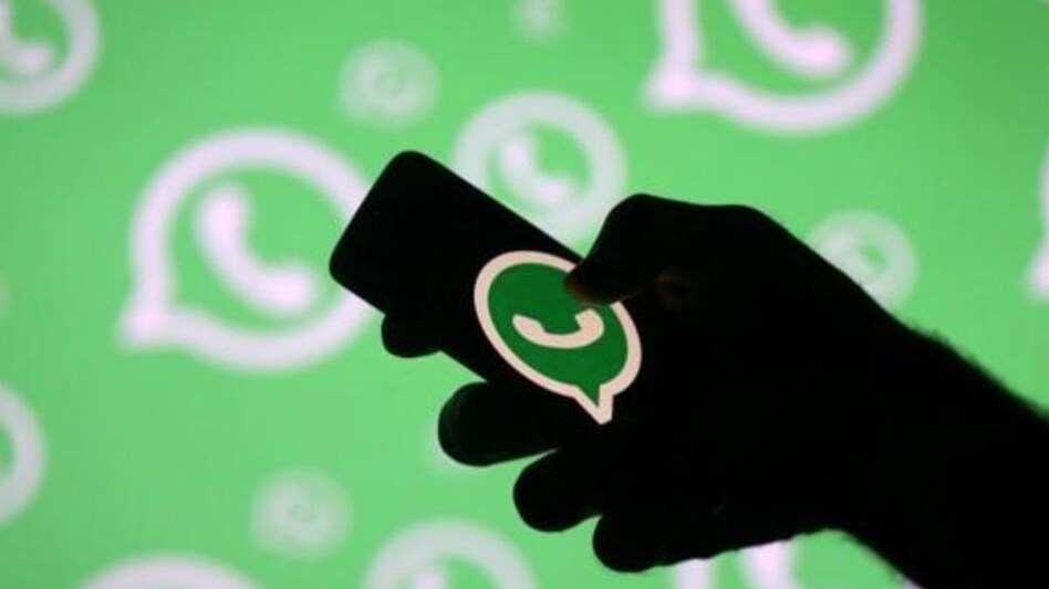 Fake WhatsApp message with Covid XBB symptoms goes viral: how to spot fake messages Fake WhatsApp message with Covid XBB symptoms goes viral: how to spot fake messages