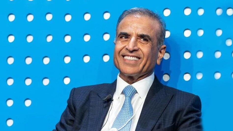 Sunil Mittal said that Airtel had been using Chinese equipment in its network, but the company is working to replace it. Sunil Mittal said that Airtel had been using Chinese equipment in its network, but the company is working to replace it.