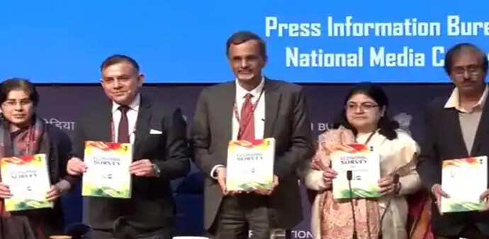 Chief Economic Advisor (CEA) Dr V Anantha Nageswaran presented the Economic Survey 2023 Chief Economic Advisor (CEA) Dr V Anantha Nageswaran presented the Economic Survey 2023