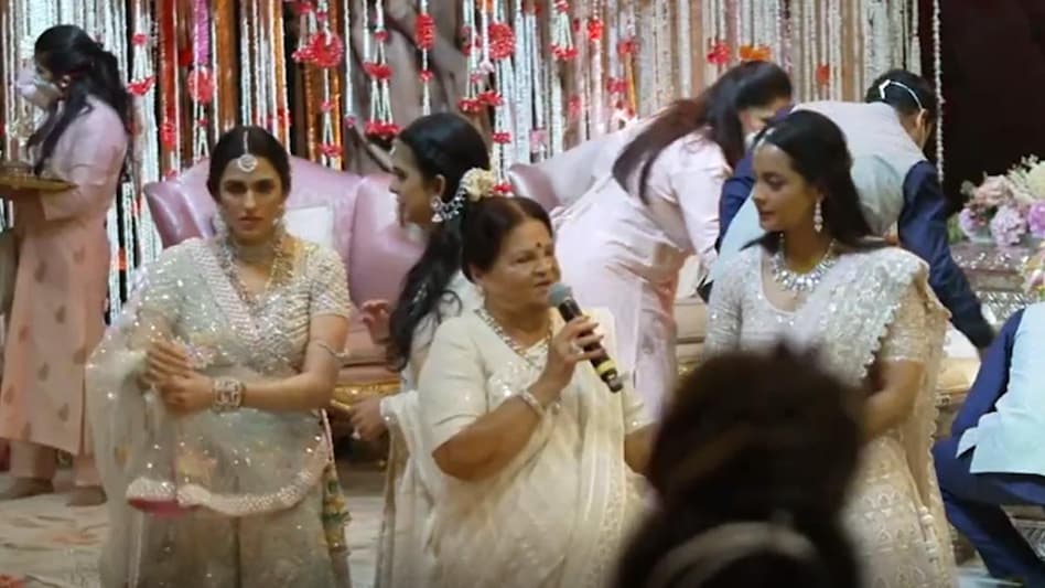 On the auspicious occasion of Anant Ambani and Radhika Merchant’s engagement ceremony, Mukesh Ambani's mother, Kokilaben, gave an emotional speech. On the auspicious occasion of Anant Ambani and Radhika Merchant’s engagement ceremony, Mukesh Ambani's mother, Kokilaben, gave an emotional speech.
