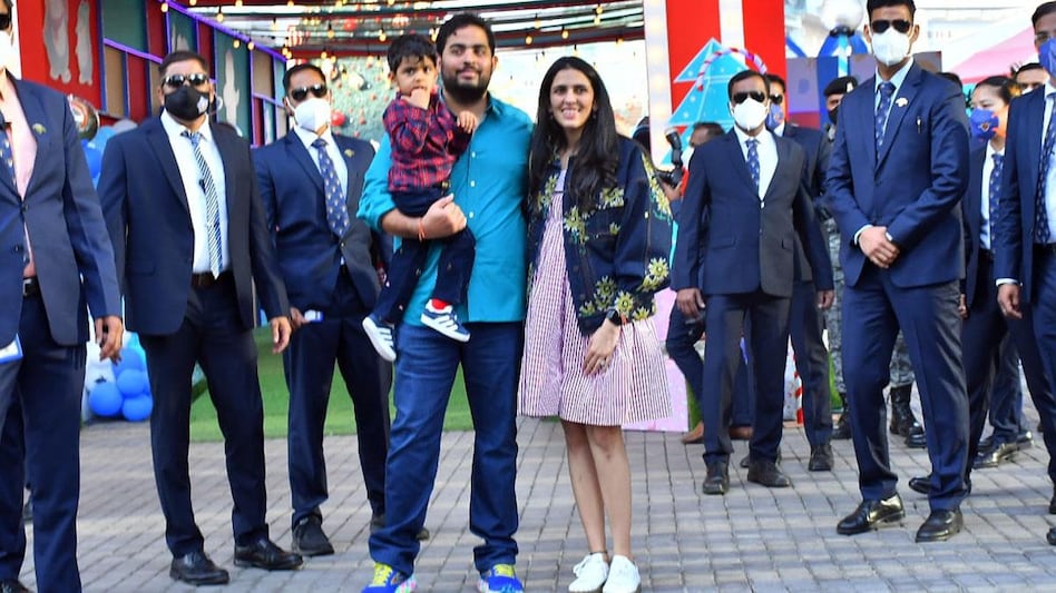RIL Chairman Mukesh Ambani also attended the birthday party of Prithvi, who turned two on December 10, 2022. RIL Chairman Mukesh Ambani also attended the birthday party of Prithvi, who turned two on December 10, 2022.