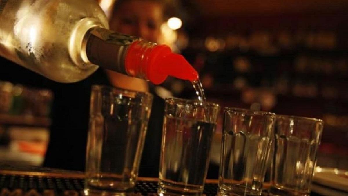 Alcohol causes bowel cancer; no amount is safe! WHO issues BIG warning When it comes to drinking alcohol, there is no safe amount that does not affect health, says WHO official