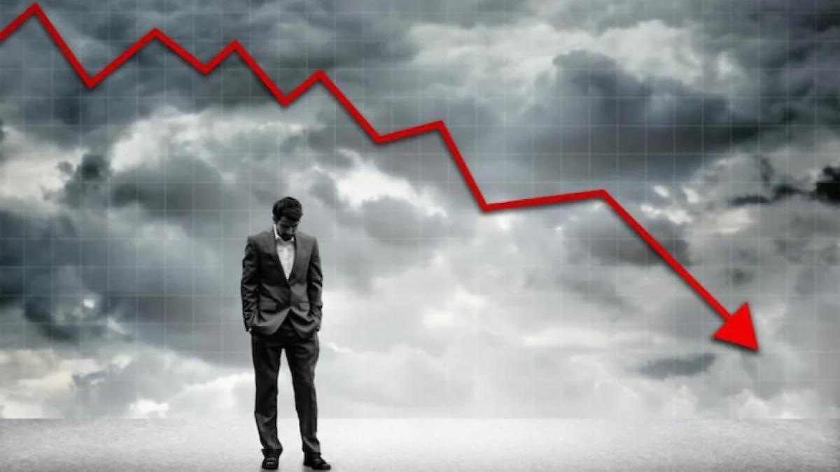 Big tech companies, Google, Microsoft, Amazon, Meta, Twitter, Salesforce, Cisco, Snap, and others have collectively laid off over 1,00,000 employees Big tech companies, Google, Microsoft, Amazon, Meta, Twitter, Salesforce, Cisco, Snap, and others have collectively laid off over 1,00,000 employees