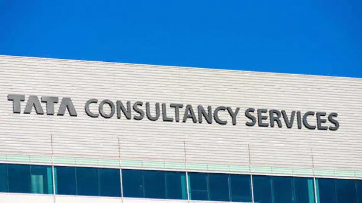 TCS Q3 impact: Infosys, Wipro and HCL Tech drop ahead of quarterly earnings