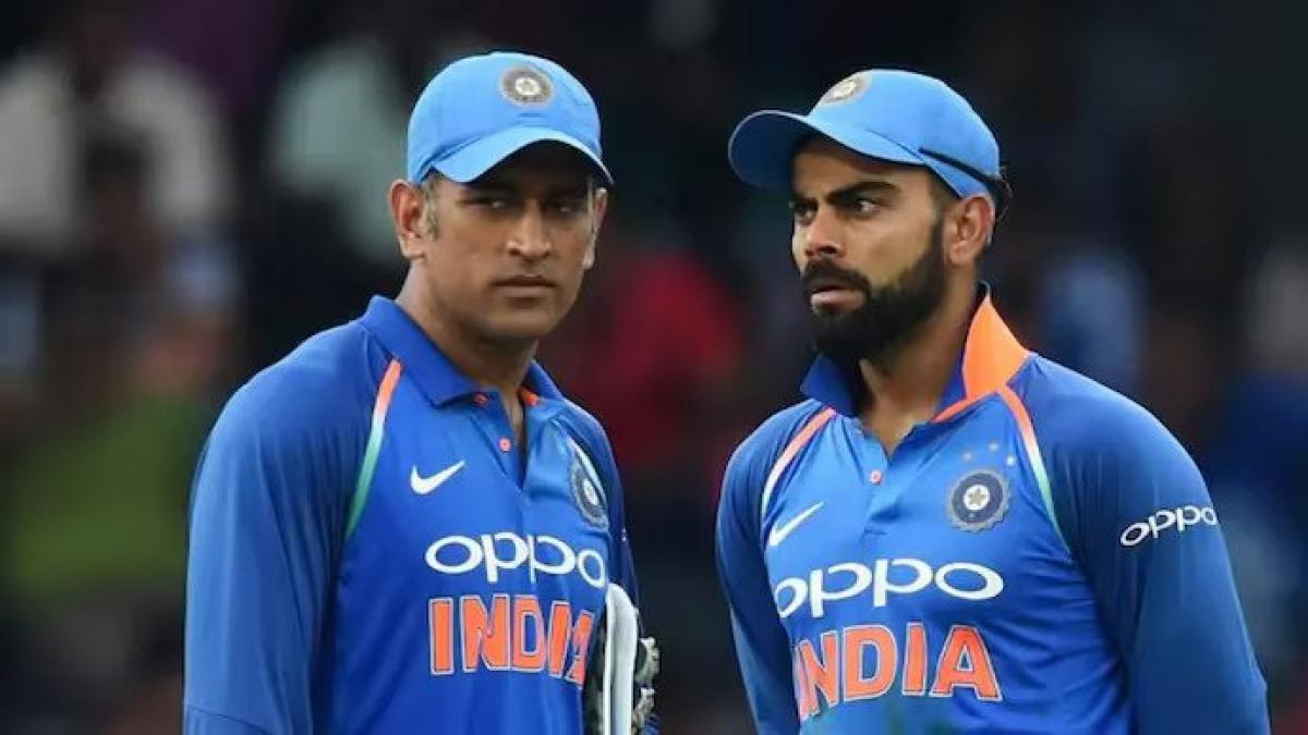 Former Team India captains MS Dhoni and Virat Kohl Former Team India captains MS Dhoni and Virat Kohl