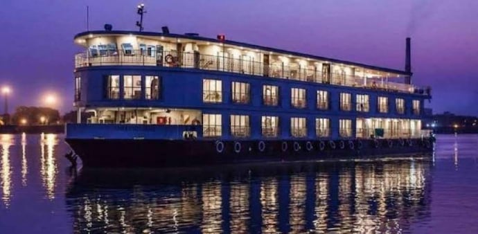 The luxurious cruise can accommodate 80 passengers and has 18 suites The luxurious cruise can accommodate 80 passengers and has 18 suites