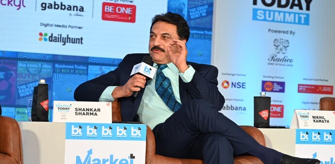 On active or passive strategy Nikhil Kamath said it is quite hard for active funds to outperform passive funds. On active or passive strategy Nikhil Kamath said it is quite hard for active funds to outperform passive funds.