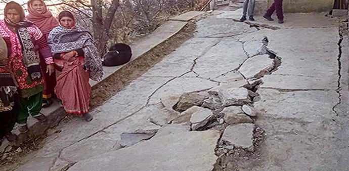 Cracks have appeared in a total of 800 buildings in the Joshimath town area due to landslides and 131 families have been shifted to temporary relief centres Cracks have appeared in a total of 800 buildings in the Joshimath town area due to landslides and 131 families have been shifted to temporary relief centres