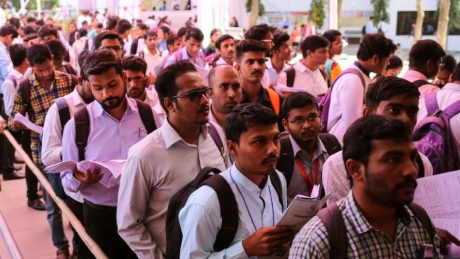 India's jobless rate rises to 16-month high of 8.30% in December: CMIE (Photo: Reuters) India's jobless rate rises to 16-month high of 8.30% in December: CMIE (Photo: Reuters)