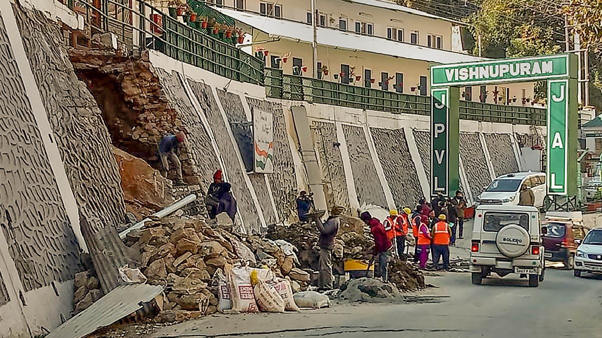 Joshimath update: Clamour for compensation grows; cracks appear in Chamba; latest developments