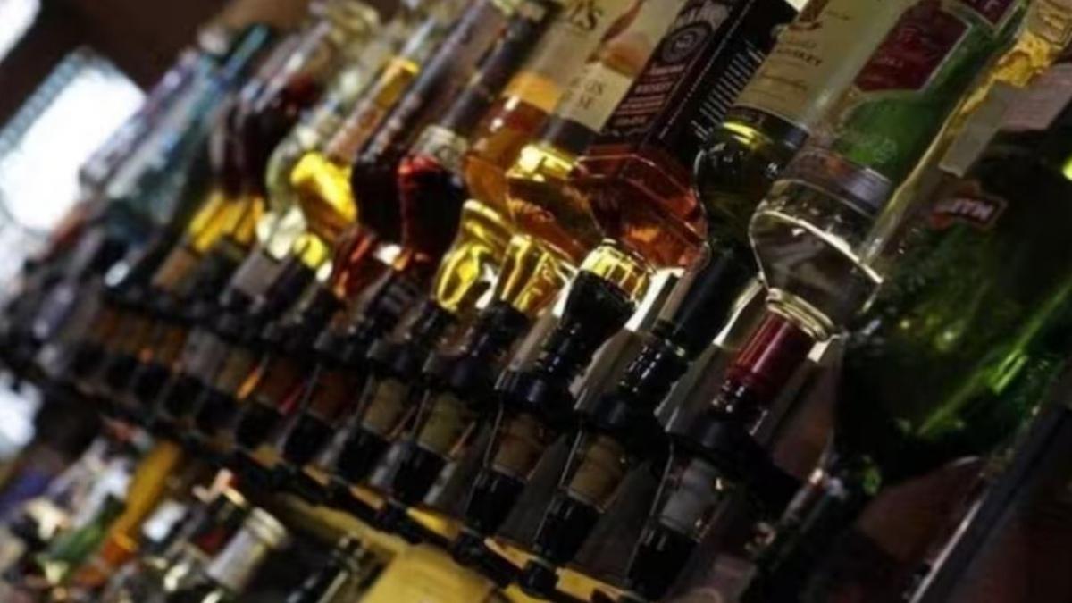 UP has increased the license fee of foreign liquor, beer, ‘bhang’, and model shops by 10 per cent. UP has increased the license fee of foreign liquor, beer, ‘bhang’, and model shops by 10 per cent.
