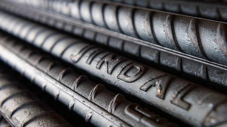 Jindal Steel stock is trading higher than the 50 day, 100 day and 200 day moving averages but lower than 5 day and 20 day moving averages. Jindal Steel stock is trading higher than the 50 day, 100 day and 200 day moving averages but lower than 5 day and 20 day moving averages.