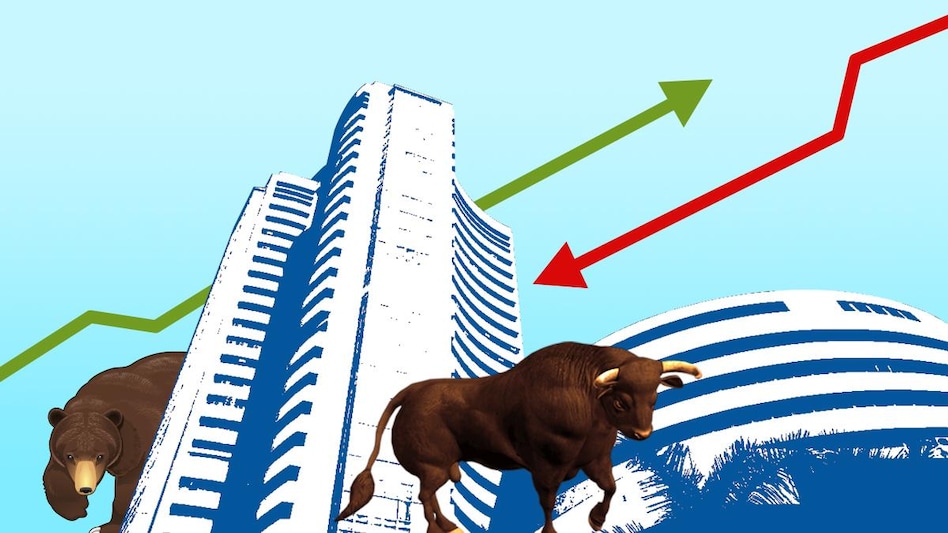 FPIs were net sellers of domestic stocks to the tune of Rs 2,950.89 crore on Friday. Domestic institutional investors (DIIs) were buyers of equities to the tune of Rs 2,266.20 crore FPIs were net sellers of domestic stocks to the tune of Rs 2,950.89 crore on Friday. Domestic institutional investors (DIIs) were buyers of equities to the tune of Rs 2,266.20 crore
