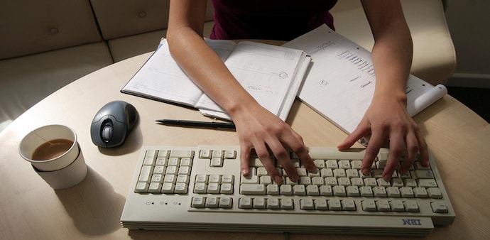 Professionals are increasingly looking out for new jobs, says LinkedIn Professionals are increasingly looking out for new jobs, says LinkedIn