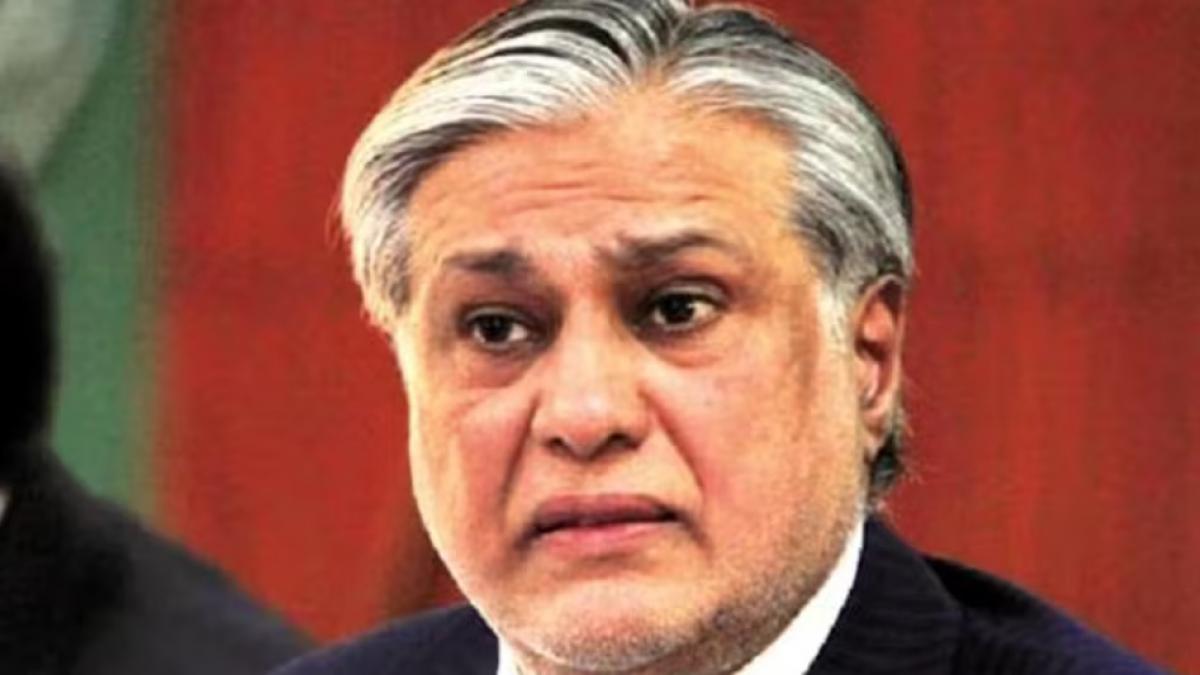 Today, Pakistan Finance Minister Ishaq Dar announced Rs 35 increase in the prices of petrol and diesel. Today, Pakistan Finance Minister Ishaq Dar announced Rs 35 increase in the prices of petrol and diesel.