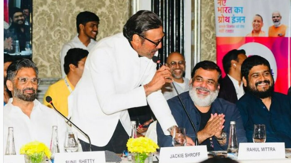 Bollywood actor Jackie Shroff requests UP CM Yogi Adityanath to lower popcorn prices in theatres (Photo: Instagram) Bollywood actor Jackie Shroff requests UP CM Yogi Adityanath to lower popcorn prices in theatres (Photo: Instagram)