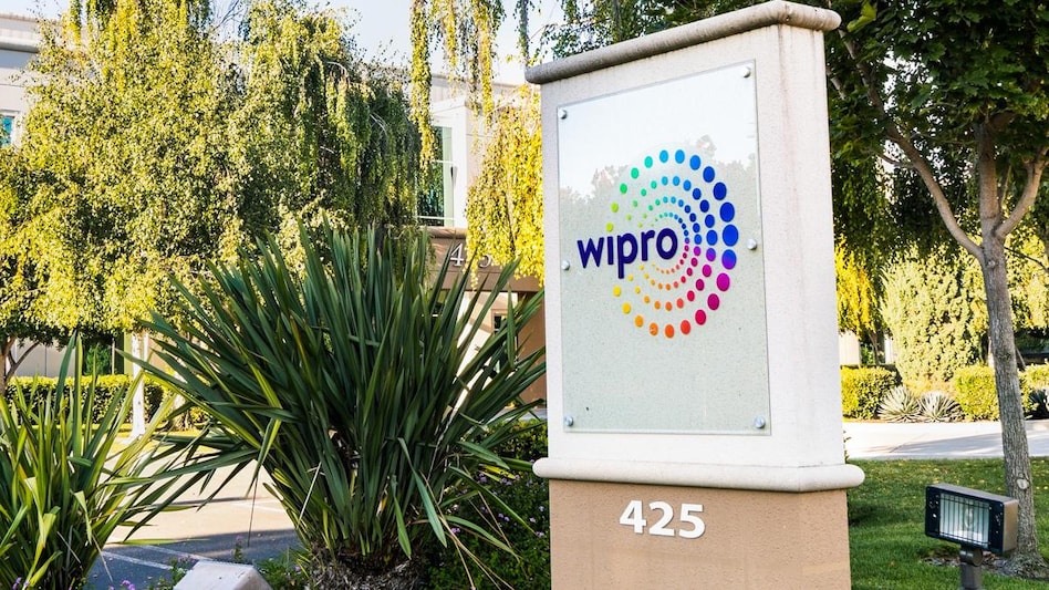 Wipro is expected to report 1 per cent QoQ CC revenue growth while dollar revenue growth is expected to be at 0.7 per cent QoQ, said ICICIdirect in a note Wipro is expected to report 1 per cent QoQ CC revenue growth while dollar revenue growth is expected to be at 0.7 per cent QoQ, said ICICIdirect in a note