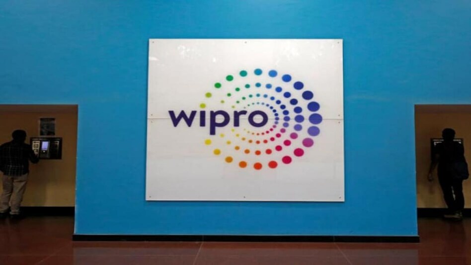 Wipro's order wins stood low at $725 million in the September quarter and that hiring too was exceptionally low for the quarter in a bid to improve utilisation. Wipro's order wins stood low at $725 million in the September quarter and that hiring too was exceptionally low for the quarter in a bid to improve utilisation.