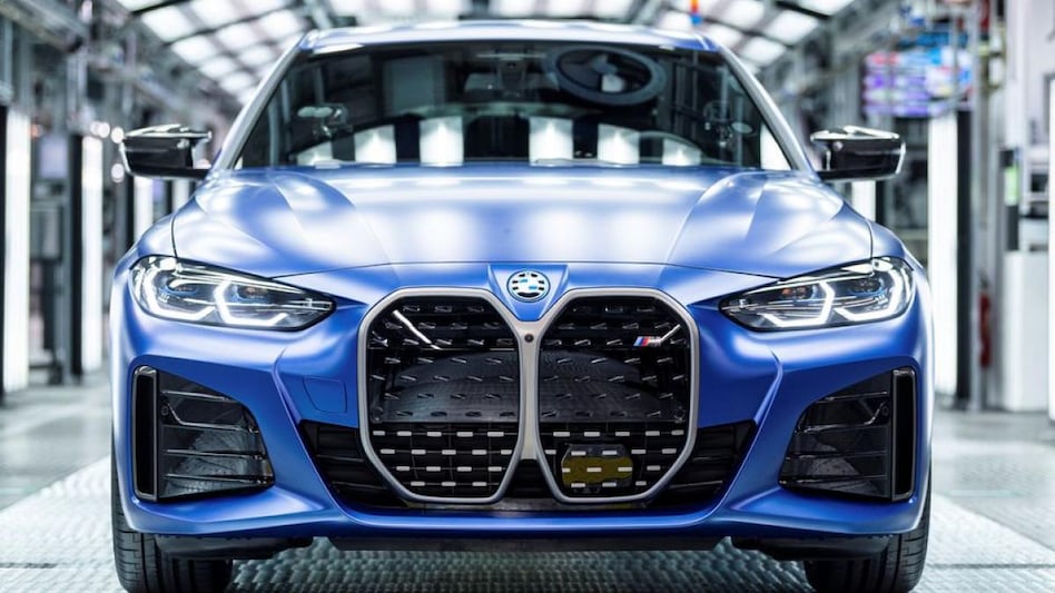 BMW sales recover in fourth quarter as supply chain issues ease (Photo: Reuters) BMW sales recover in fourth quarter as supply chain issues ease (Photo: Reuters)