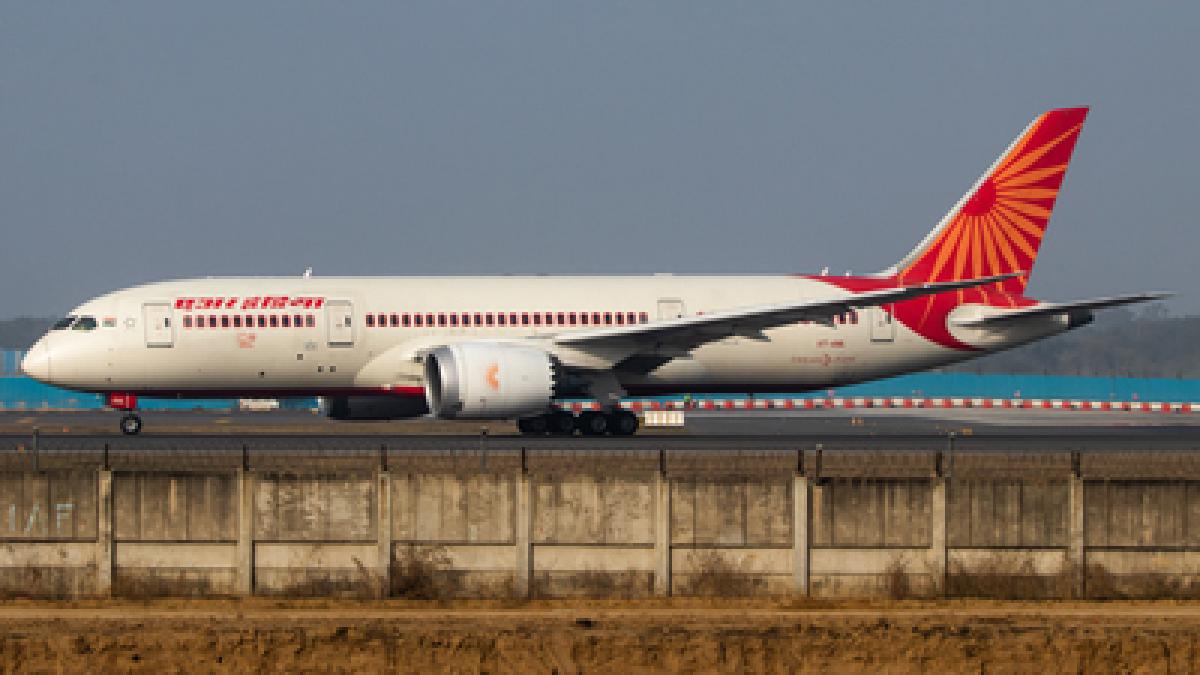 Air India announced that it would be buying 470 aircraft from Airbus and Boeing Air India announced that it would be buying 470 aircraft from Airbus and Boeing