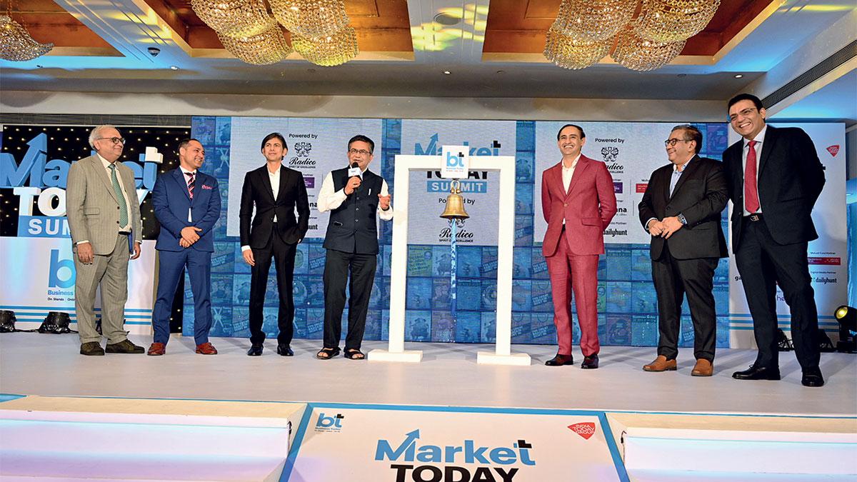 At The BT market today Summit, the who's who of Indian bourses turned up in huge numbers and spread their wisdom At The BT market today Summit, the who's who of Indian bourses turned up in huge numbers and spread their wisdom