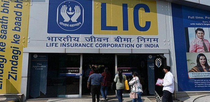 Adani group stocks: LIC notional loss at nearly Rs 50,000 crore in 2023; here're calculations Adani group stocks: LIC notional loss at nearly Rs 50,000 crore in 2023; here're calculations