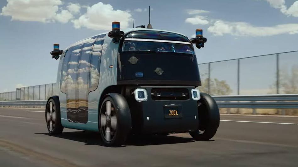 Amazon Zoox Robotaxi is now moving on public roads Amazon Zoox Robotaxi is now moving on public roads