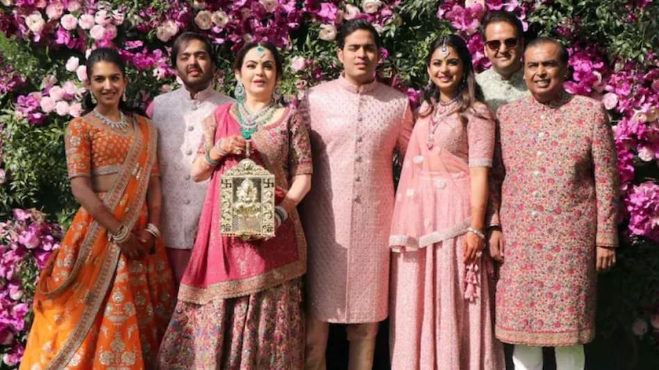 Supreme Court orders Ambani family be given Z-plus security across India Supreme Court orders Ambani family be given Z-plus security across India