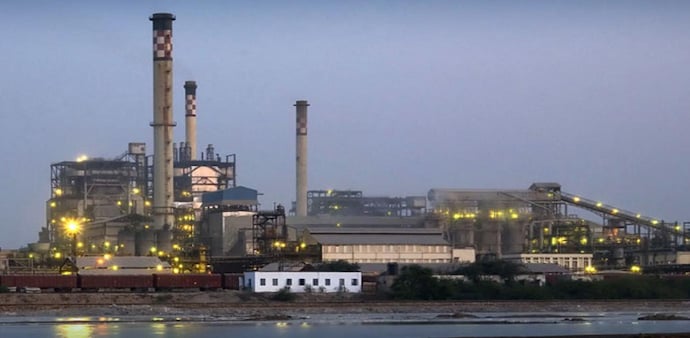 Tata Chemicals is attempting to resume its primary upward momentum after a profit-booking maneuver from the higher levels at about Rs 1,200. Tata Chemicals is attempting to resume its primary upward momentum after a profit-booking maneuver from the higher levels at about Rs 1,200.