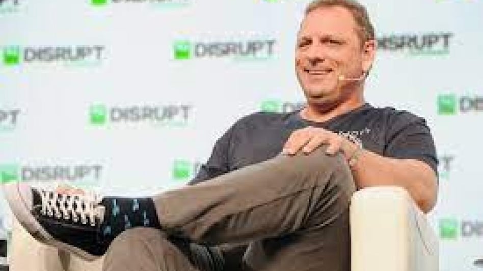 Another person inquired if billionaires were nasty to wait workers. Another person inquired if billionaires were nasty to wait workers.