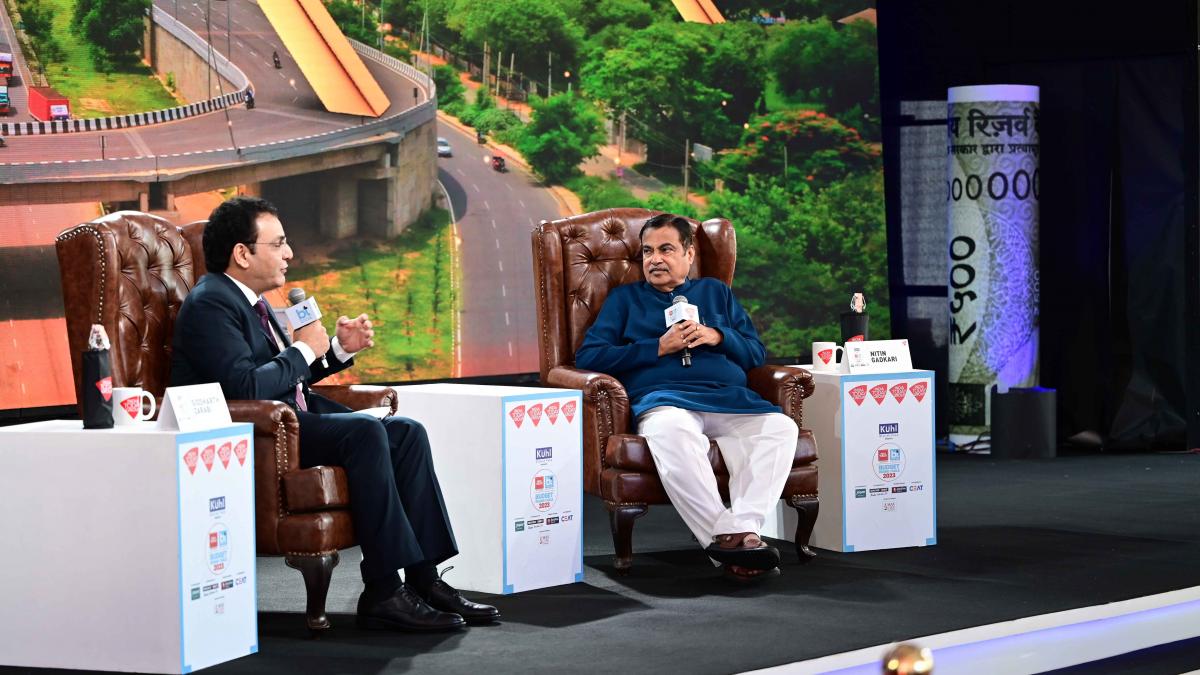 BT Budget Roundtable 2023: Nitin Gadkari has ambitious plans for India's roads, says they will on par with US by 2024 BT Budget Roundtable 2023: Nitin Gadkari has ambitious plans for India's roads, says they will on par with US by 2024