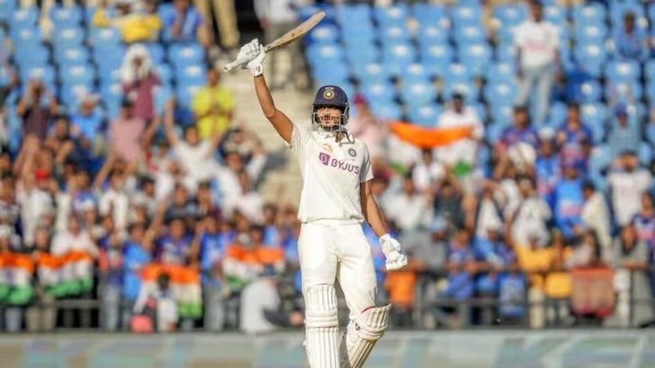 India outplayed Australia by an innings India outplayed Australia by an innings