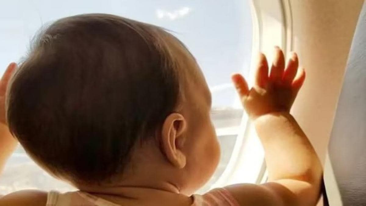 Bizarre! Couple abandon their baby at Israeli airport check-in ...