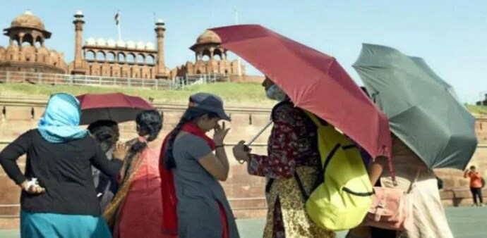 This comes after Delhi recorded its highest maximum temperature for February in two years This comes after Delhi recorded its highest maximum temperature for February in two years