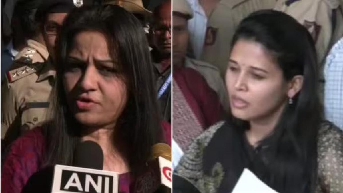 IPS officer D Roopa (left), IAS officer Rohini Sindhuri (right). (Images: ANI) IPS officer D Roopa (left), IAS officer Rohini Sindhuri (right). (Images: ANI)