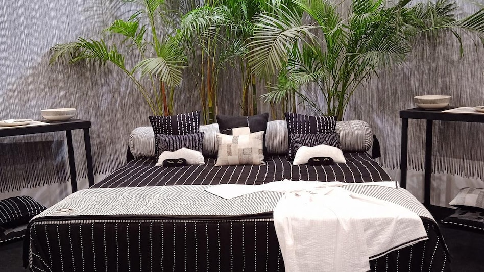 While both are about opulent living, ultra luxury properties offer much more than luxury real estate While both are about opulent living, ultra luxury properties offer much more than luxury real estate